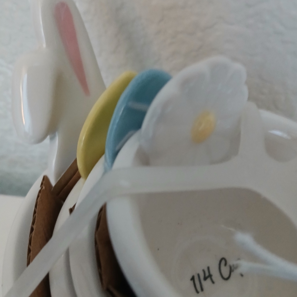 Spring Measuring Cups Set - Picture 3 of 6